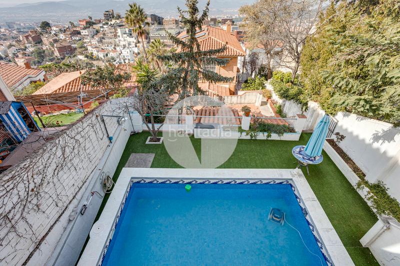 Foto dee6d40f-72af-4aec-b63a-5cd423cf4c82. House with heating parking pool in La Miranda Esplugues de Llobregat