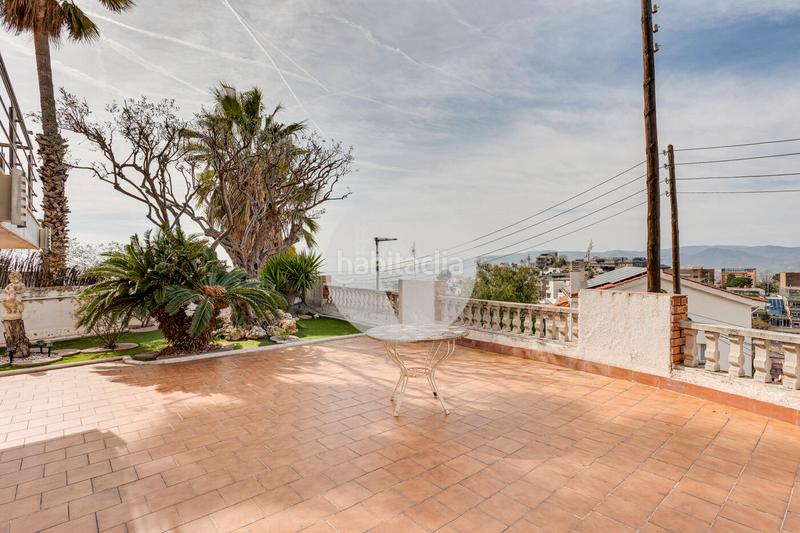 Foto f162853b-4db7-4301-a5c7-5b403ae9cb19. House with heating parking pool in La Miranda Esplugues de Llobregat