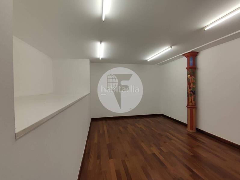 Foto 2a464cc5-686d-4198-8ba6-c6d242b4fcee. Local commercial dans Gòtic Barcelona