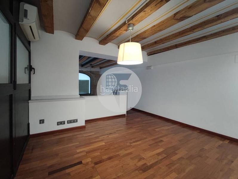 Foto b63dcfa8-c105-4a95-b0fa-ea1e9678febf. Local commercial dans Gòtic Barcelona