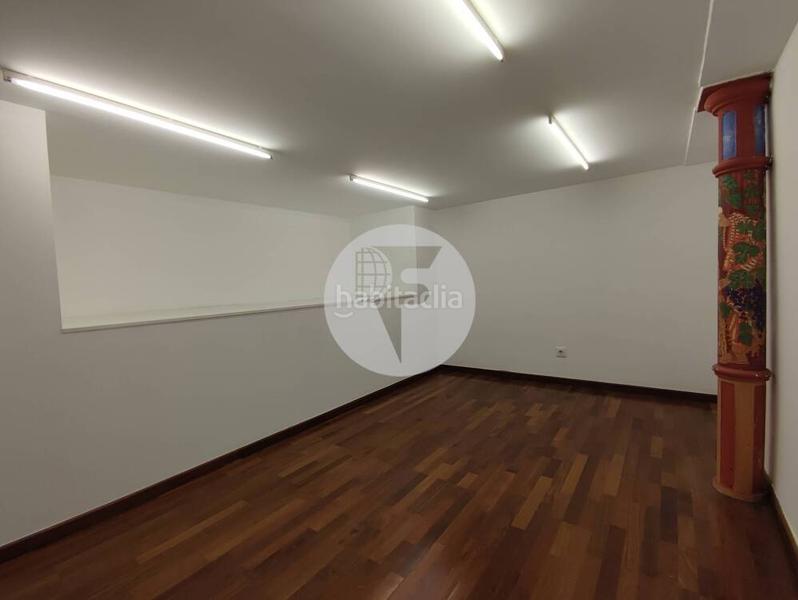 Foto d8846e04-8d81-43b7-aa22-c1e501916fbe. Local commercial dans Gòtic Barcelona