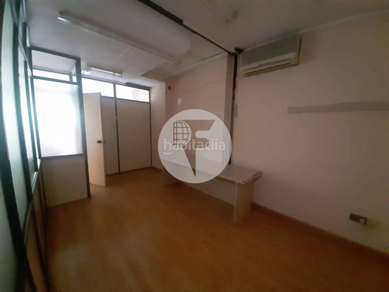 Foto f9e49afa-2c5b-4af1-832b-4cdb6dd35cc8. Piso oportunidad única en pleno centro ! en Centre Castelldefels