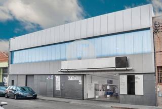 Industrial building in Gràcia