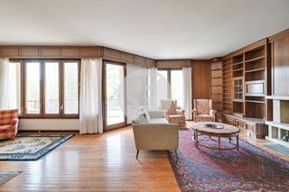 Pis a Sant Gervasi - Bonanova. Piso señorial con terraza y dos plazas de garaje en una de las z