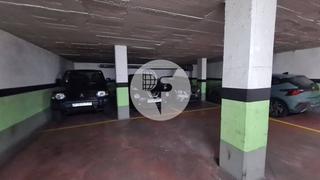 Aparcament cotxe a Ca n'Aurell. Plaza de aparcamiento en venta en el centro de terrassa, en el b