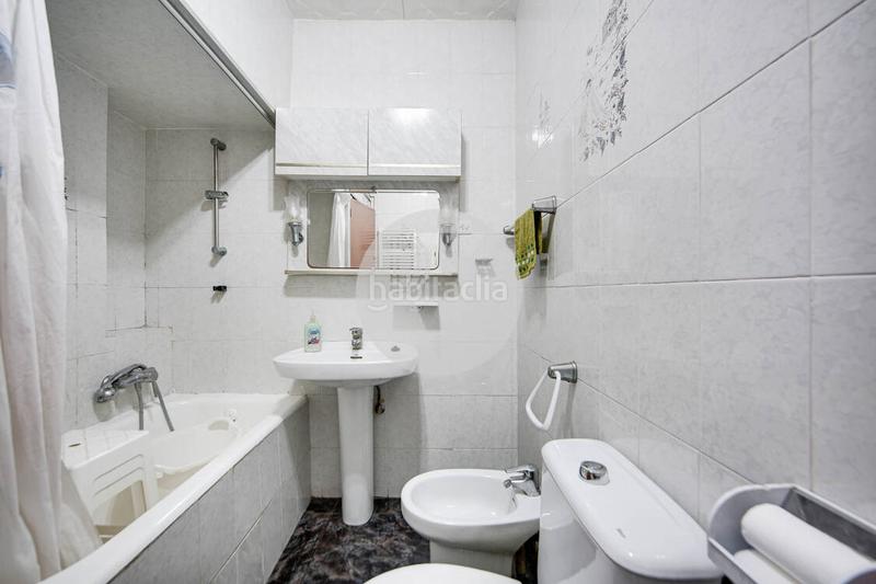 Foto 05dfc721-3584-4a4b-b6fc-0eb5817a07f5. Etagenwohnung mit heizung in Passeig Maragall Gavà