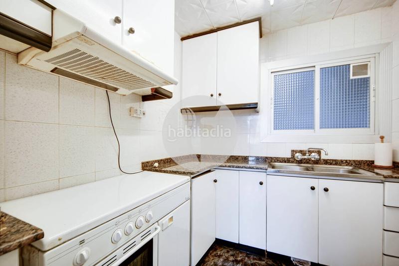 Foto 7f1535cd-e893-4271-9f6c-cdbcada9f1e7. Etagenwohnung mit heizung in Passeig Maragall Gavà