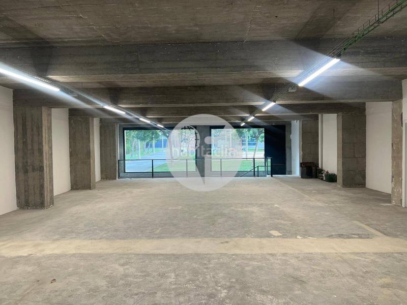 Foto 06f416dd-869c-4dc3-9adb-590fc4296795. Lloguer local comercial a Poblenou Barcelona