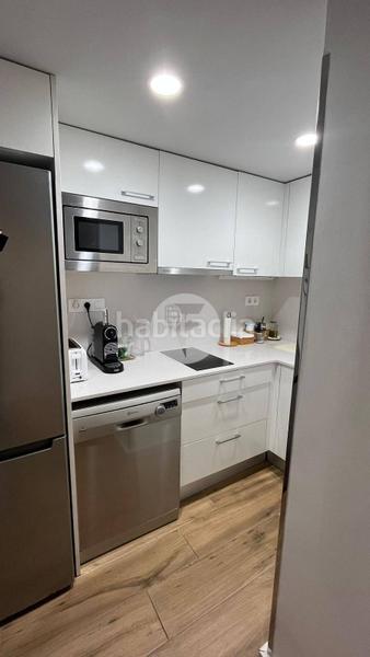 Foto 9ecba330-30cb-46c3-a8e2-58563b880f73. Alquiler local comercial se alquila magnífico local comercial de 80 m, totalmente en planta baja, situado en una de las zonas más dinámicas y consolidadas en Barcelona