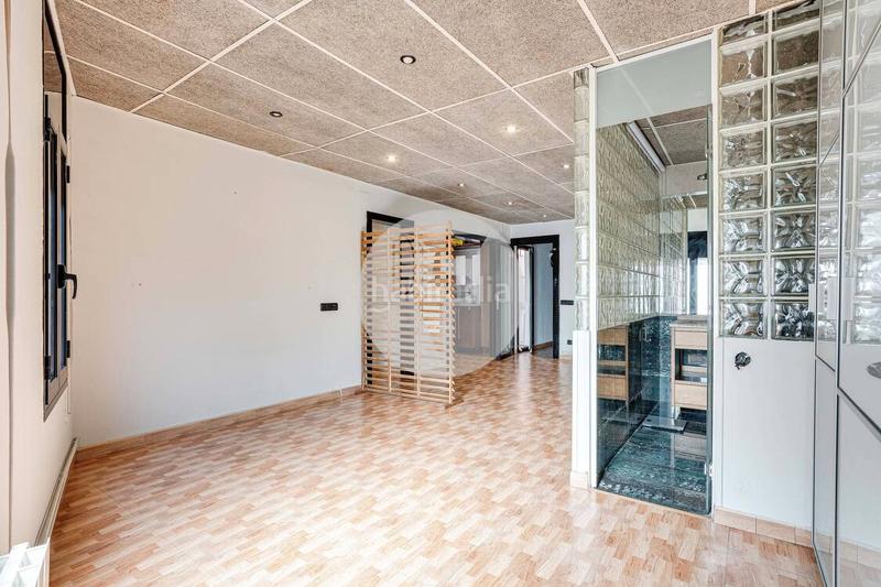 Foto 58120241-6123-40d0-bf99-7588bd1094cc. Loft luz, amplitud y estilo en un solo espacio! en Barcelona