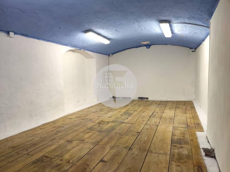 Foto 380d427f-6ba5-42ae-93bc-7e962bc8f3a6. Local commercial dans St. Pere - Sta. Caterina - El Born Barcelona