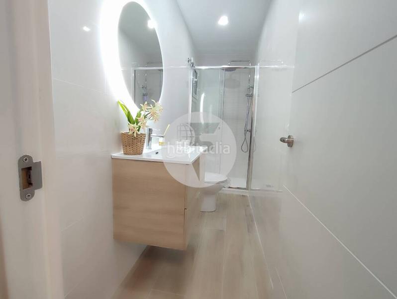 Foto b3b11d27-3764-429a-aef3-150e740b0ba9. Flat in La Teixonera Barcelona