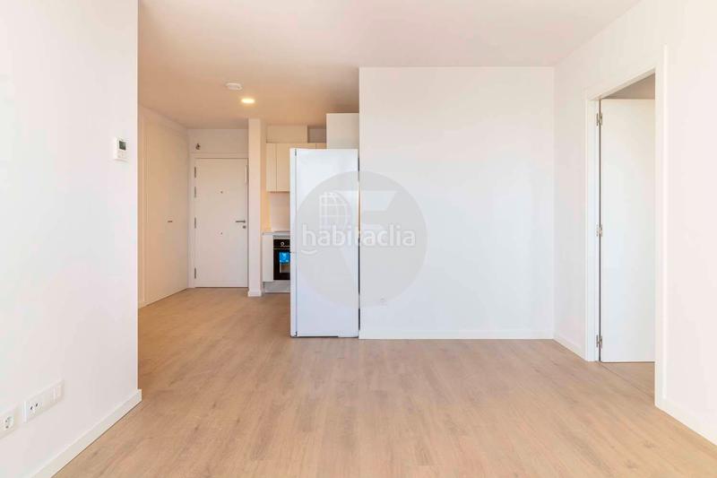 Foto 924eb474-ebf7-4208-995a-5d7121d1ac80. Lloguer pis amb calefacció aparcament a Sant Josep Hospitalet de Llobregat (L´)