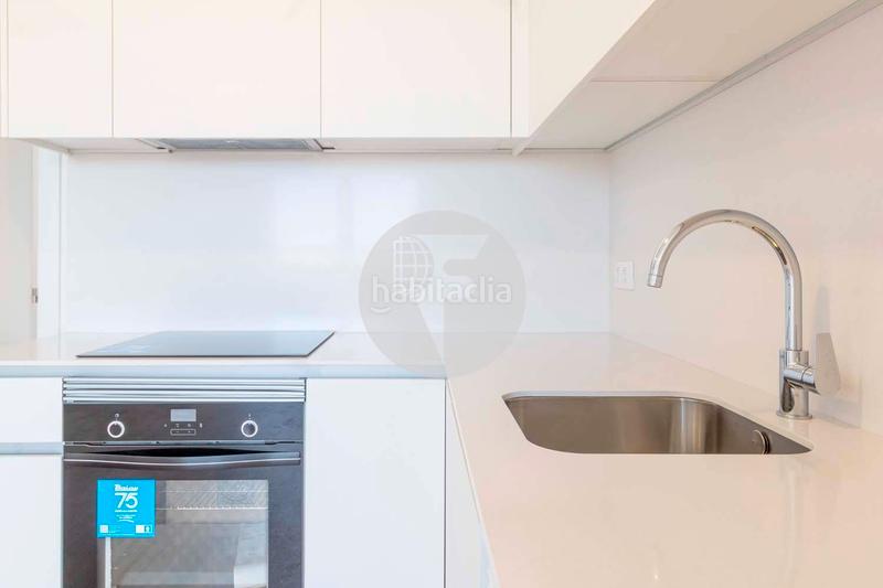 Foto a235a48f-7c4f-4f69-a05a-af6475d3ab75. Alquiler piso en Sant Josep Hospitalet de Llobregat (L´)