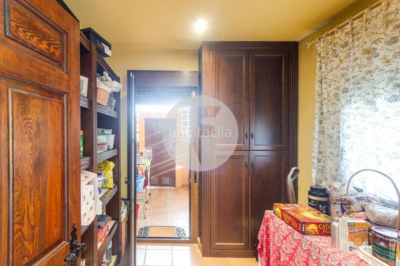 Foto 7a34fb5a-fd39-4439-8bb9-b271ee86c400. Casa amb calefacció aparcament piscina a Molino de la Hoz Rozas de Madrid (Las)