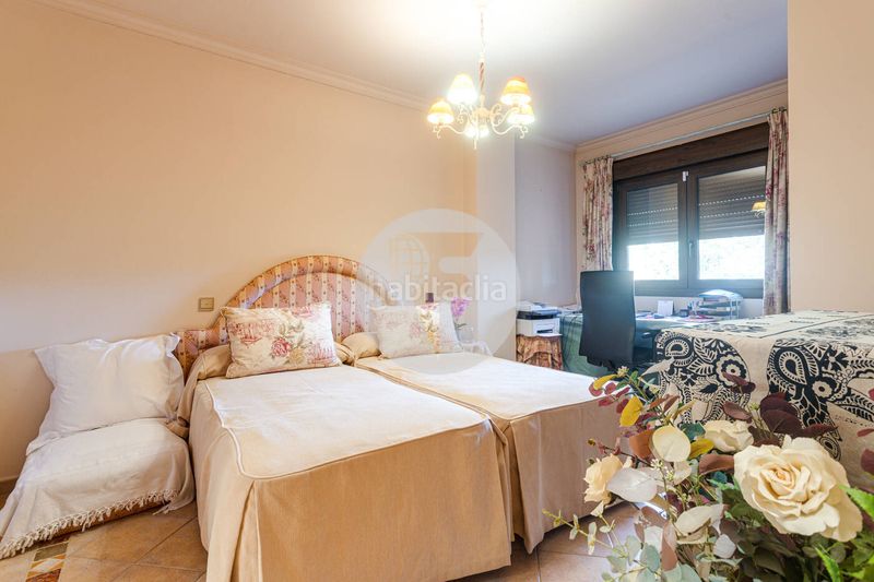 Foto c627449b-efdb-4dcc-82ff-d4d4c15614f9. Casa amb calefacció aparcament piscina a Molino de la Hoz Rozas de Madrid (Las)