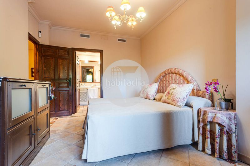 Foto f0db9946-bfd0-473d-be71-c762ccf6caa5. Casa amb calefacció aparcament piscina a Molino de la Hoz Rozas de Madrid (Las)