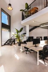 Lloguer Local Comercial a El Parc i la Llacuna del Poblenou. Ubicado en carrer de la marina, en pleno corazón del distrito 22