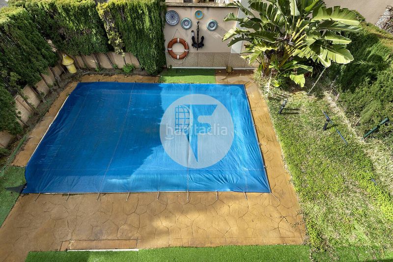 Foto 42ff27b8-0cf8-411e-b1c3-a80d8402b55a. Casa aparellada amb piscina a port d´Alcúdia-platja dálcúdia Alcúdia