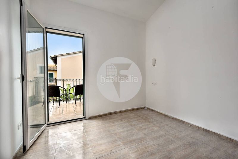 Foto 8054f66d-f42c-419b-ab91-7151dd708a34. Casa aparellada amb piscina a port d´Alcúdia-platja dálcúdia Alcúdia