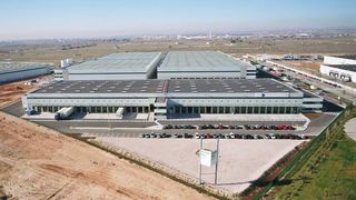 Miete Fabrikhalle in Reyes Católicos. Nave logística en alquiler situada en el polígono industrial de
