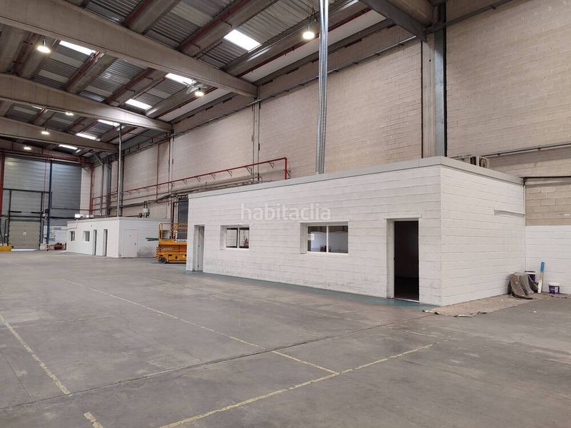 Foto 56c7ee51-fcaa-48ce-b341-60f0e0e38e29. Location bâtiment à usage industriel dans Los Olivos-Los Ángeles Getafe