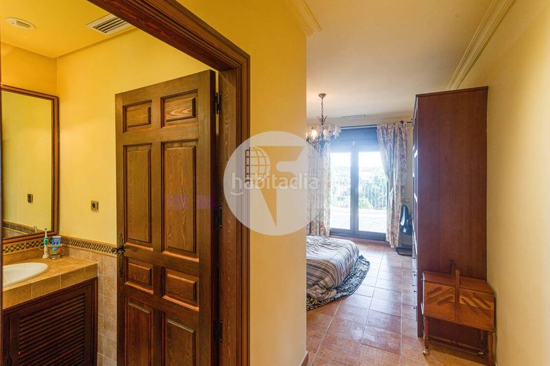 Foto 10500aed-1ebc-4bcf-829b-c634a782e323. Casa amb calefacció aparcament piscina a Molino de la Hoz Rozas de Madrid (Las)