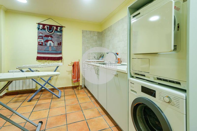 Foto 3a009c51-2495-4711-b3e4-786fd71db715. Casa amb calefacció aparcament piscina a Molino de la Hoz Rozas de Madrid (Las)