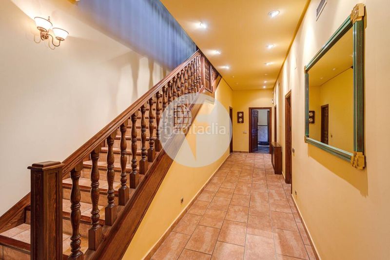 Foto 4ec61d42-ab21-48c0-a0f0-9d0714c7a46b. Casa amb calefacció aparcament piscina a Molino de la Hoz Rozas de Madrid (Las)