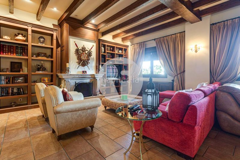 Foto 6efbc121-69ae-4cf1-ab2f-9399f7f8b36c. Casa amb calefacció aparcament piscina a Molino de la Hoz Rozas de Madrid (Las)