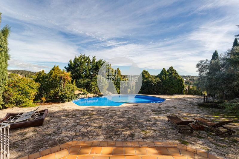 Foto a6999e78-7e1b-4014-a27e-51e1e1f95a3a. Casa amb calefacció aparcament piscina a Molino de la Hoz Rozas de Madrid (Las)