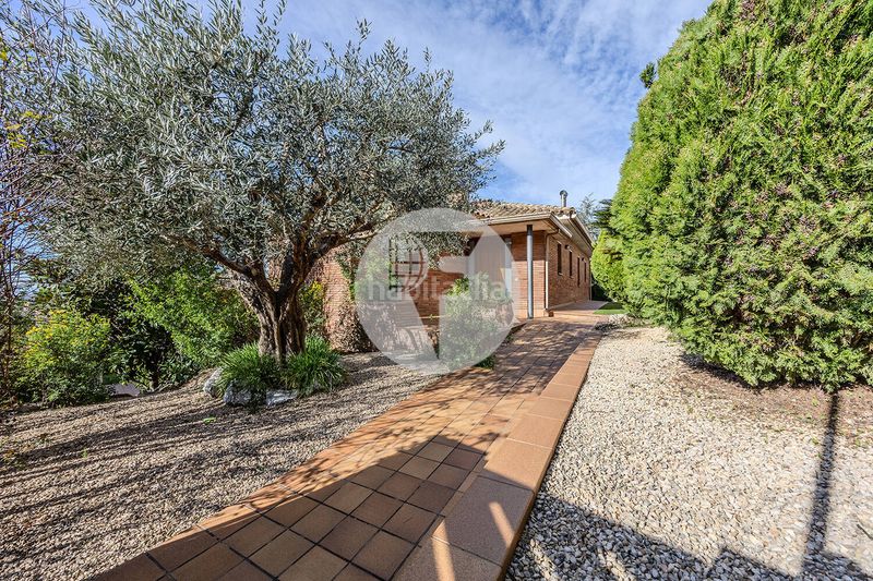 Foto 0d6ccc8d-8f8e-454f-87c3-e0c8cf9701fa. Casa exclusiva finca con gran parcela y posibilidad de segunda vivienda independiente en Granollers