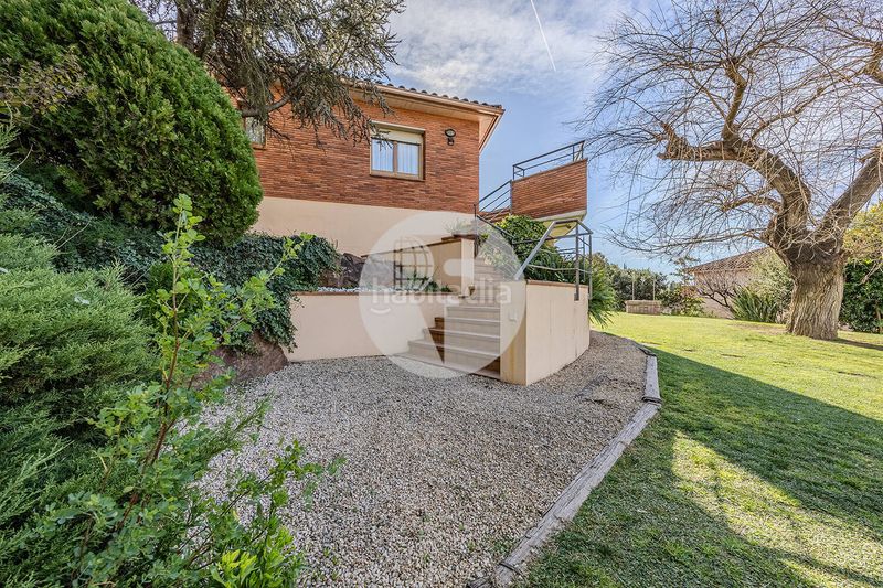 Foto 2a5d6a48-030b-4f3d-8f8a-68a483c7860b. Casa exclusiva finca con gran parcela y posibilidad de segunda vivienda independiente en Granollers