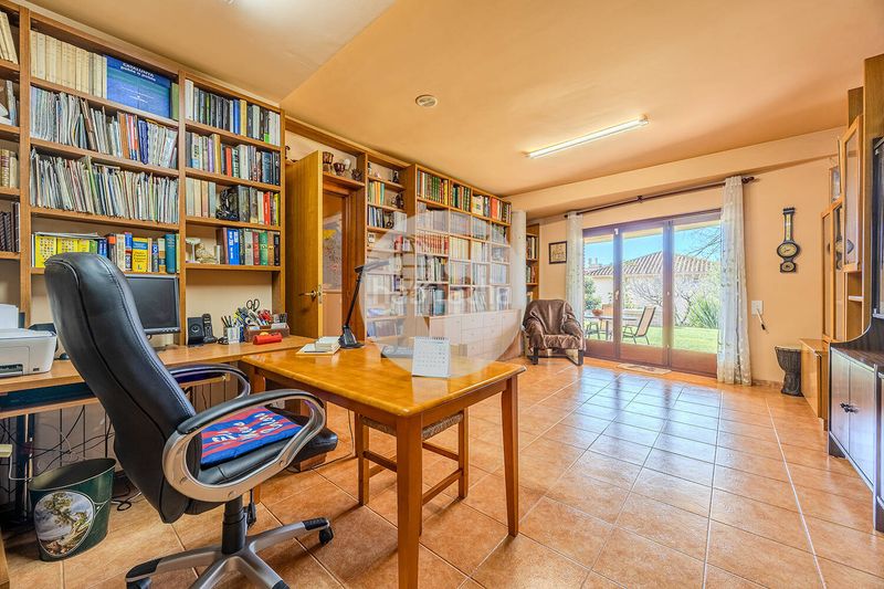 Foto 2c3d6bca-98de-4528-ab0a-8b491ee8f2be. Casa exclusiva finca con gran parcela y posibilidad de segunda vivienda independiente en Granollers