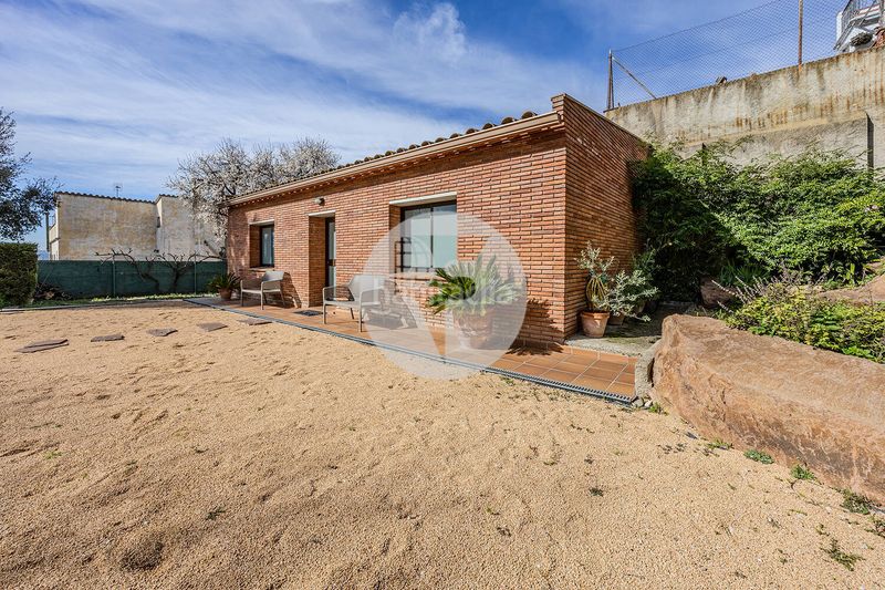 Foto 42651e4e-ae21-4b68-9a87-144816a283cc. Casa exclusiva finca con gran parcela y posibilidad de segunda vivienda independiente en Granollers