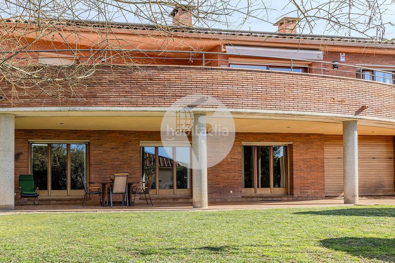 Foto 42c36adf-3c42-4ea9-8e45-cd4c7dde0e80. Casa exclusiva finca con gran parcela y posibilidad de segunda vivienda independiente en Granollers