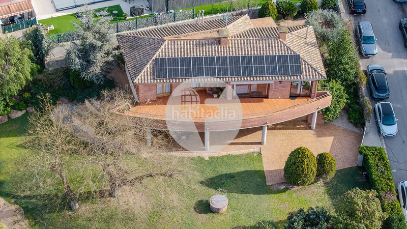 Foto a242bdc7-59d7-4dd3-85e1-21e51f606b44. Casa exclusiva finca con gran parcela y posibilidad de segunda vivienda independiente en Granollers