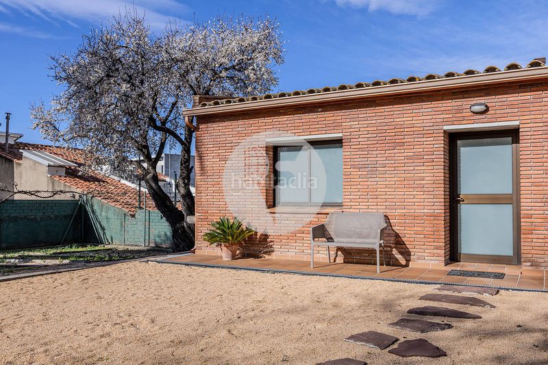 Foto ed328794-af4c-455d-a5b3-561f72c7cd4e. Casa exclusiva finca con gran parcela y posibilidad de segunda vivienda independiente en Granollers