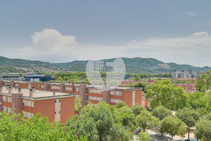 Foto 8d6db660-c871-4bf6-b4e3-c77db46f28a0. Àtic amb calefacció a Riera Seca Mollet del Vallès