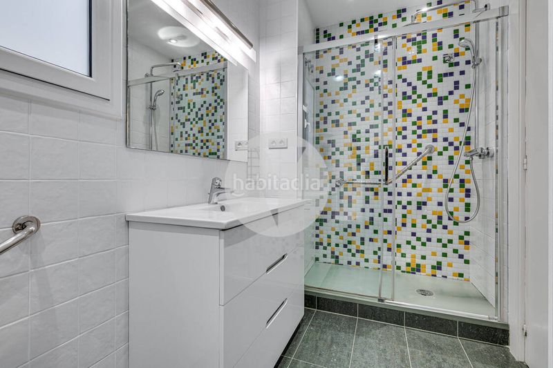 Foto 3412f2bf-24cc-4288-91d7-53d05b88b9ab. Pis amb calefacció a Dreta de l´Eixample Barcelona