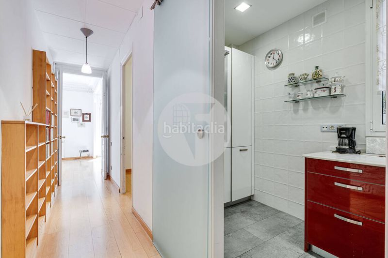 Foto 5fea0137-1a86-4b16-844c-fbf852d163f2. Pis amb calefacció a Dreta de l´Eixample Barcelona