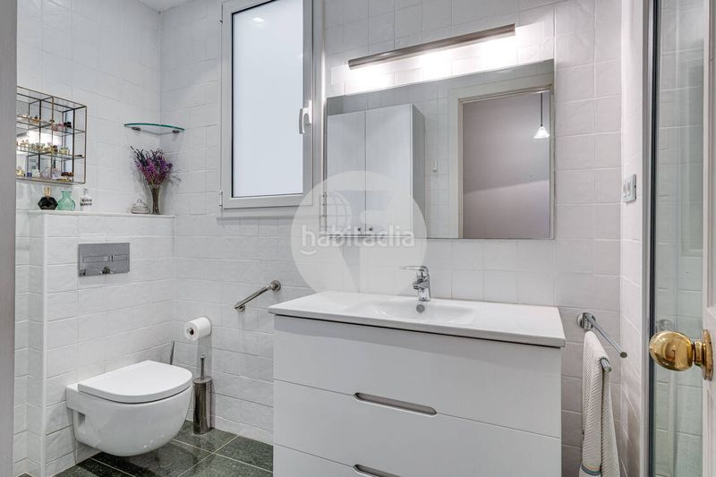 Foto 81c5d571-2cf6-464e-b42b-95ca71b20aa6. Pis amb calefacció a Dreta de l´Eixample Barcelona