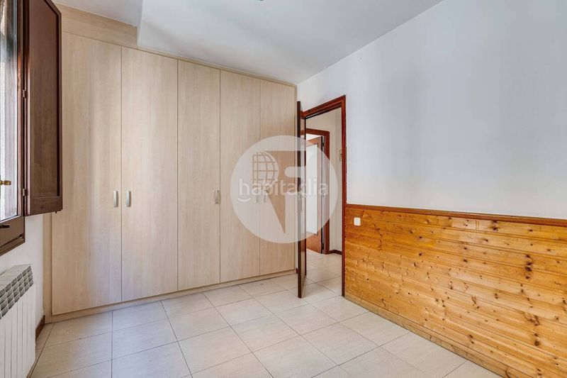 Foto 10a35f62-8940-40f3-85ca-5c7978abb2bb. Piso  en venta en calle aurora, en Raval Barcelona