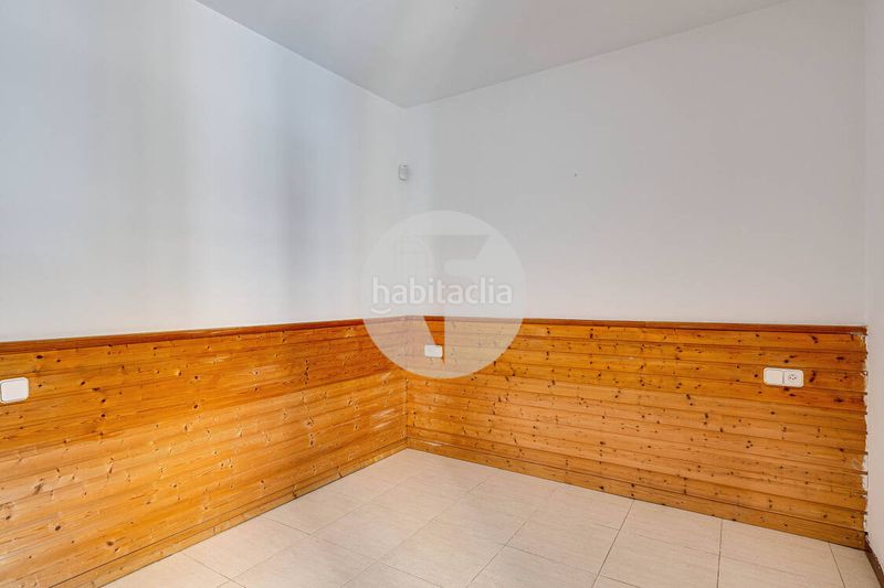 Foto 68defee7-e4ce-4e10-bd4c-1b3619febcee. Piso  en venta en calle aurora, en Raval Barcelona