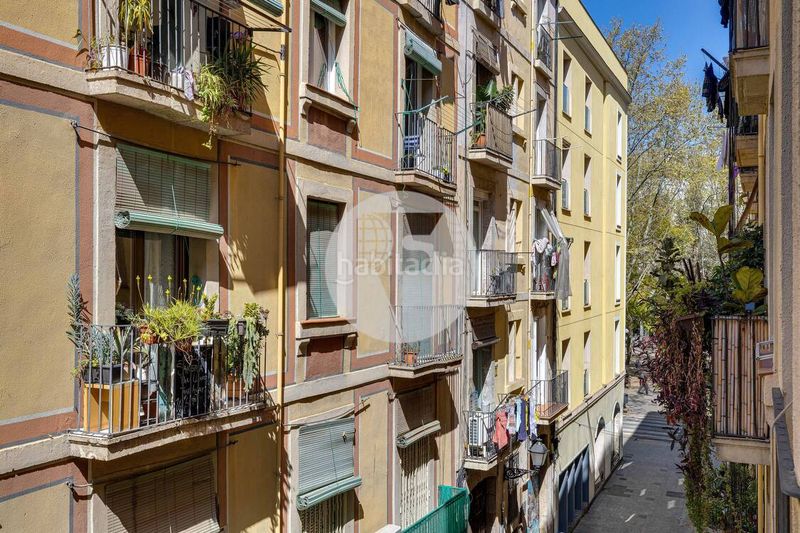 Foto 90bf8544-955d-4fae-8ff7-b465dfdabae1. Piso  en venta en calle aurora, en Raval Barcelona