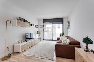 Pis a Font de la Guatlla. Piso en venta con contrato de alquiler vigente hasta 2030