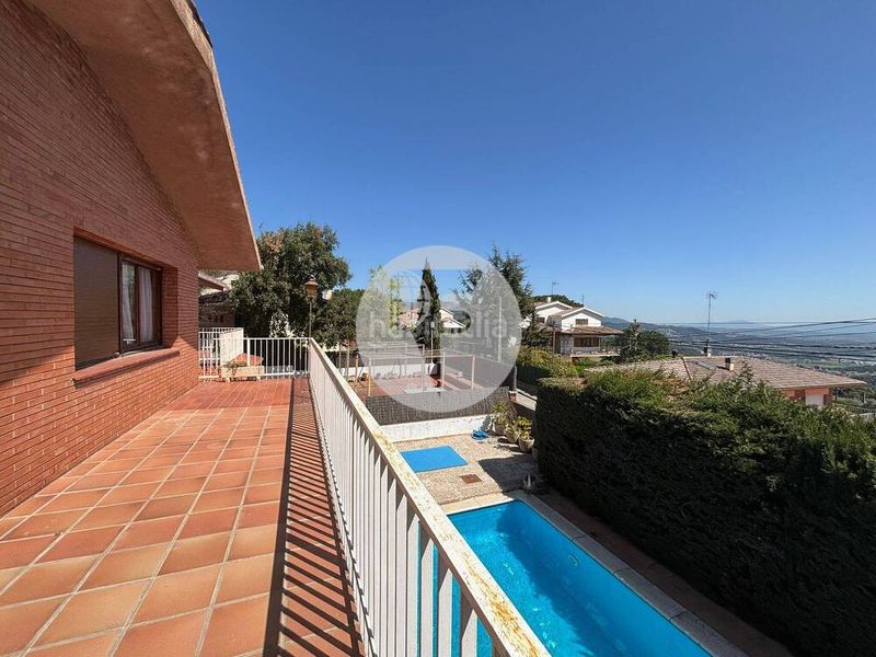 Foto 71485ef6-08e3-4d57-8fbf-d2926a4ce4b2. Casa amb calefacció aparcament piscina a Bigues i Riells del Fai