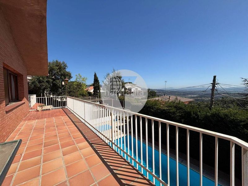 Foto 75ff1dd3-2992-4a8b-9875-423cd453a4ce. Casa amb calefacció aparcament piscina a Bigues i Riells del Fai