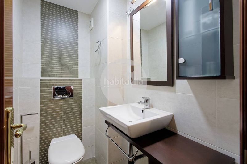 Foto 18bec05f-b584-44fb-8a4d-765b44e4ac3b. Pis amb calefacció aparcament a Sants Barcelona