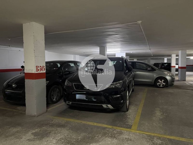 Foto 29886ce6-8823-40e4-9014-e09c345b15ba. Pis amb calefacció aparcament a Sants Barcelona